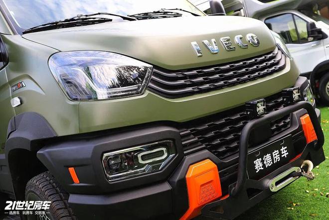 局住得舒心赛德依维柯欧霸方舱4×4新葡京娱乐四驱底盘硬核越野内饰布(图16)